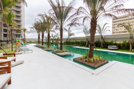 Apartamento à venda com 155m², 3 quartos e 2 vagas Apartamento à venda com 155m², 3 quartos e 2 vagasÁrea comum - Piscina