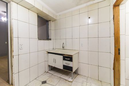 Cozinha de casa para alugar com 1 quarto, 35m² em Vila Nova Curuca, São Paulo