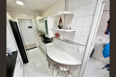 Apartamento à venda com 65m², 2 quartos e 2 vagas Apartamento à venda com 65m², 2 quartos e 2 vagasCozinha