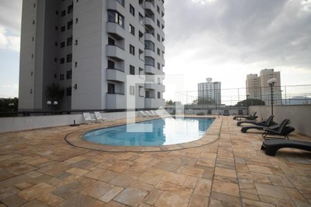 Apartamento à venda com 65m², 2 quartos e 2 vagas Apartamento à venda com 65m², 2 quartos e 2 vagasÁrea comum - Piscina