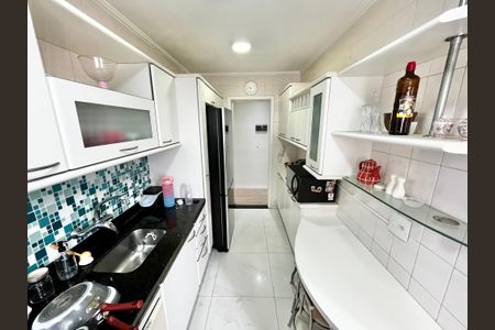 Apartamento à venda com 65m², 2 quartos e 2 vagas Apartamento à venda com 65m², 2 quartos e 2 vagasCozinha