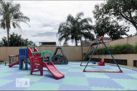 Apartamento à venda com 65m², 2 quartos e 2 vagas Apartamento à venda com 65m², 2 quartos e 2 vagasÁrea comum - Playground