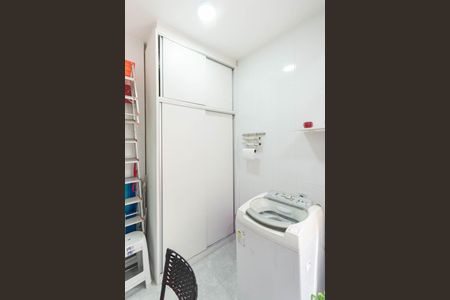 Apartamento à venda com 62m², 2 quartos e sem vagaCozinha e Área de Serviço