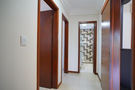 Apartamento à venda com 290m², 3 quartos e 4 vagasCorredor