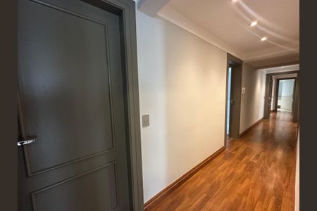Apartamento à venda com 290m², 3 quartos e 4 vagasCorredor