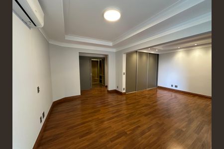 Apartamento à venda com 290m², 3 quartos e 4 vagasSuíte 3