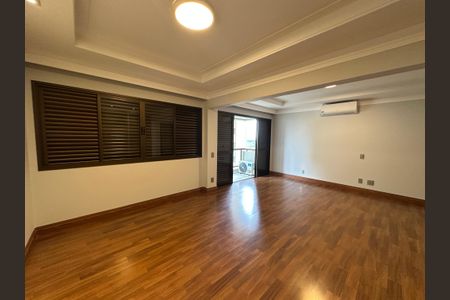 Apartamento à venda com 290m², 3 quartos e 4 vagasSuíte 3