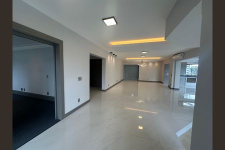 Apartamento à venda com 290m², 3 quartos e 4 vagasSala