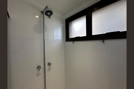 Apartamento à venda com 290m², 3 quartos e 4 vagasBanheiro da Suíte 2