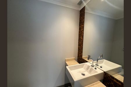 Apartamento à venda com 290m², 3 quartos e 4 vagasLavabo