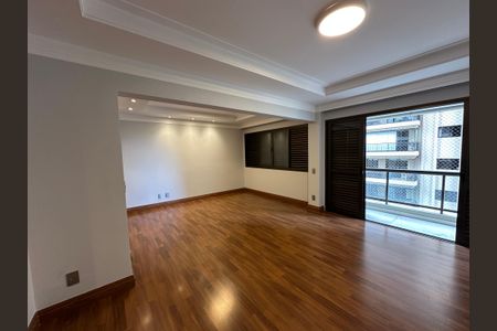 Apartamento à venda com 290m², 3 quartos e 4 vagasSuíte 3