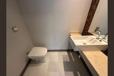 Apartamento à venda com 290m², 3 quartos e 4 vagasLavabo