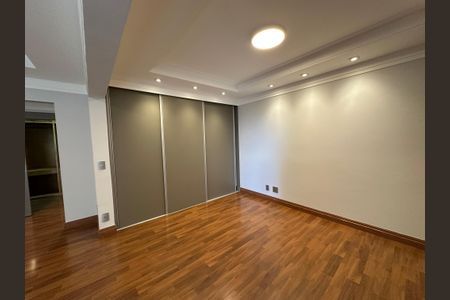 Apartamento à venda com 290m², 3 quartos e 4 vagasSuíte 3