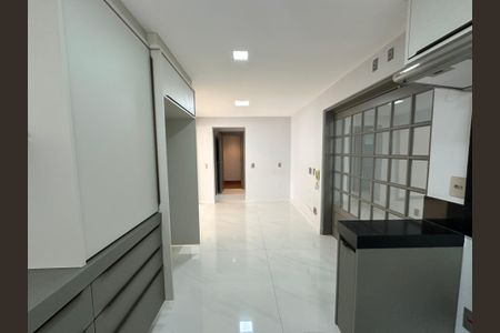 Apartamento à venda com 290m², 3 quartos e 4 vagasCozinha
