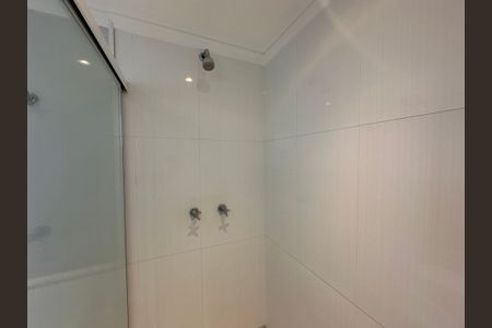 Apartamento à venda com 290m², 3 quartos e 4 vagasBanheiro da Suíte 1