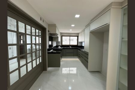 Apartamento à venda com 290m², 3 quartos e 4 vagasCozinha