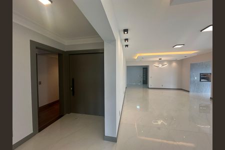 Apartamento à venda com 290m², 3 quartos e 4 vagasHall de entrada