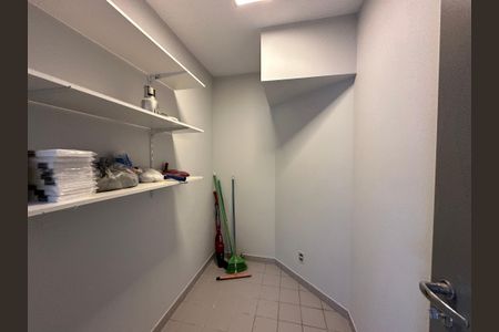 Apartamento à venda com 290m², 3 quartos e 4 vagasQuarto de Serviço