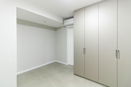 Apartamento à venda com 72m², 2 quartos e 2 vagas Apartamento à venda com 72m², 2 quartos e 2 vagasSuíte 2