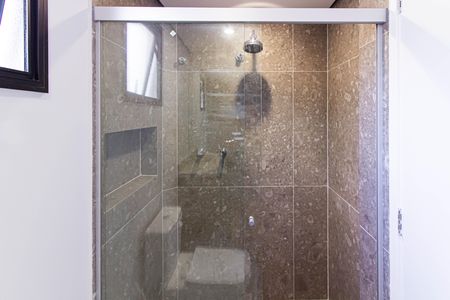 Apartamento à venda com 72m², 2 quartos e 2 vagas Apartamento à venda com 72m², 2 quartos e 2 vagasBanheiro da Suíte 1