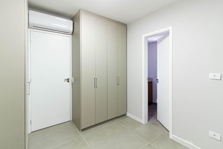 Apartamento à venda com 72m², 2 quartos e 2 vagas Apartamento à venda com 72m², 2 quartos e 2 vagasSuíte 1