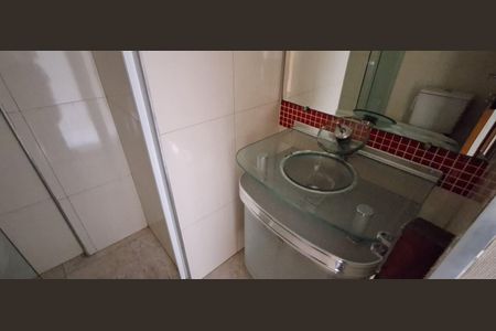 Apartamento à venda com 97m², 3 quartos e 1 vaga Apartamento à venda com 97m², 3 quartos e 1 vagaBanheiro Social