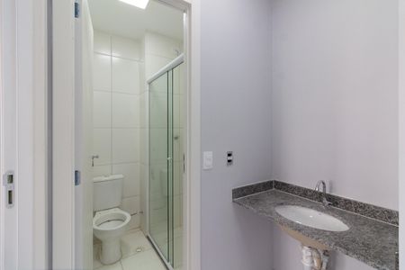 Apartamento para alugar com 35m², 2 quartos e sem vagaBanheiro