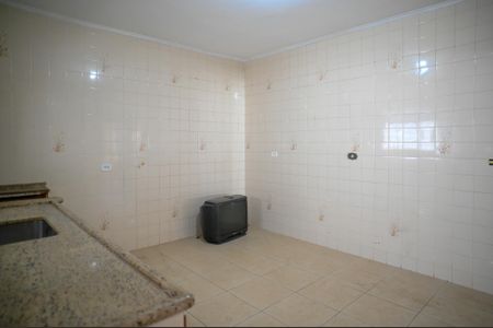 Casa à venda com 130m², 2 quartos e 2 vagas