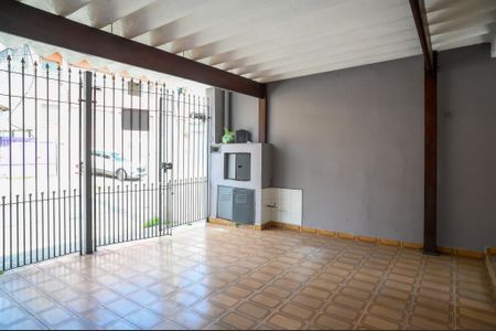 Casa à venda com 130m², 2 quartos e 2 vagas