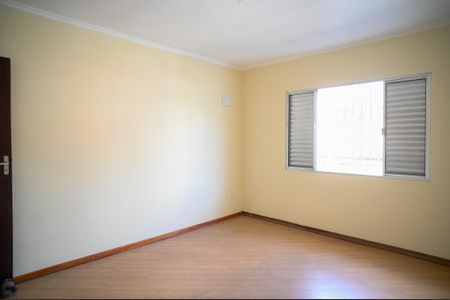 Casa à venda com 130m², 2 quartos e 2 vagas