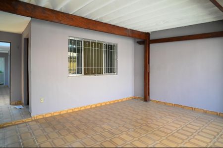 Casa à venda com 130m², 2 quartos e 2 vagas