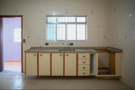 Casa à venda com 130m², 2 quartos e 2 vagas