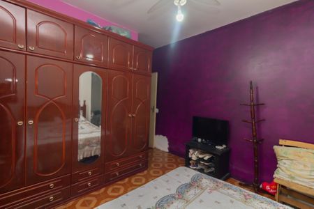 Casa para alugar com 200m², 2 quartos e 2 vagasSuíte