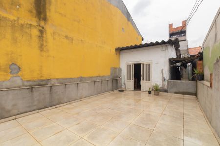 Casa para alugar com 200m², 2 quartos e 2 vagasVaranda