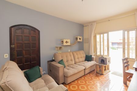 Sala de casa para alugar com 2 quartos, 200m² em Cidade Líder, São Paulo