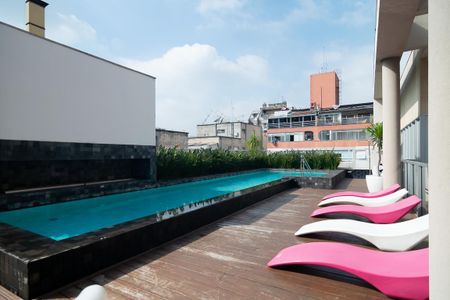 Studio à venda com 35m², 0 quarto e sem vagaPiscina