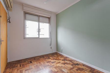 Sala de apartamento para alugar com 2 quartos, 57m² em Jardim Sabará, Porto Alegre