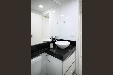 Apartamento para alugar com 85m², 2 quartos e 2 vagasBanheiro Social