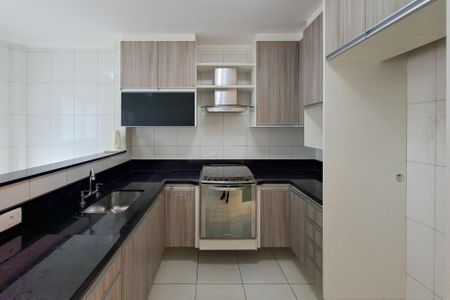 Apartamento para alugar com 82m², 2 quartos e 2 vagas Apartamento para alugar com 82m², 2 quartos e 2 vagasCozinha