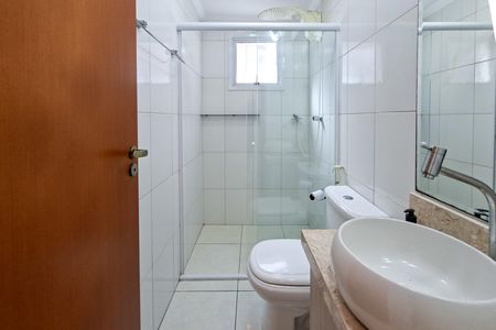 Apartamento para alugar com 82m², 2 quartos e 2 vagas Apartamento para alugar com 82m², 2 quartos e 2 vagasBanheiro da Suíte