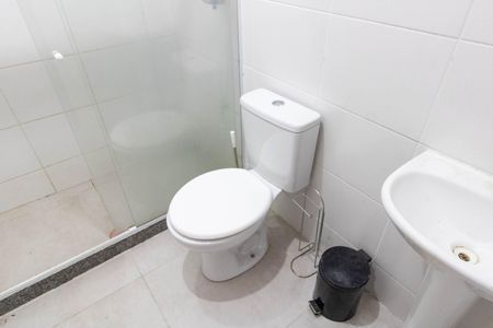 Casa para alugar com 150m², 2 quartos e 1 vaga Casa para alugar com 150m², 2 quartos e 1 vagaBanheiro