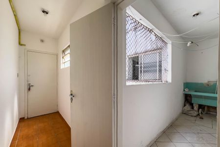 Apartamento para alugar com 65m², 2 quartos e sem vaga Apartamento para alugar com 65m², 2 quartos e sem vagaEntrada