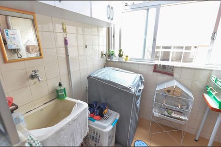 Apartamento à venda com 170m², 3 quartos e 1 vaga Apartamento à venda com 170m², 3 quartos e 1 vagaÁrea de Serviço