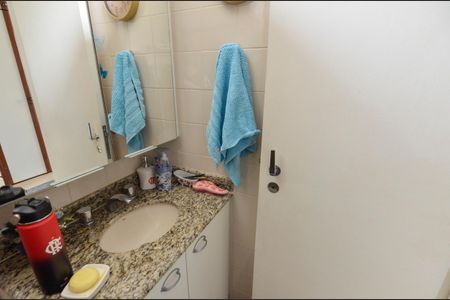 Apartamento à venda com 170m², 3 quartos e 1 vaga Apartamento à venda com 170m², 3 quartos e 1 vagaBanheiro da Suíte