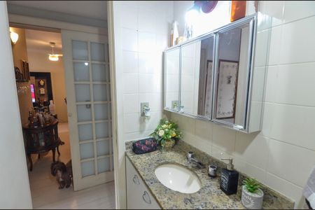 Apartamento à venda com 170m², 3 quartos e 1 vaga Apartamento à venda com 170m², 3 quartos e 1 vagaBanheiro 1