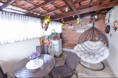 Apartamento à venda com 170m², 3 quartos e 1 vaga Apartamento à venda com 170m², 3 quartos e 1 vagaTerraço