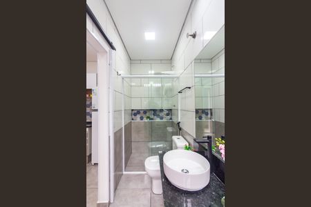 Banheiro de apartamento para alugar com 1 quarto, 35m² em Umuarama, Osasco