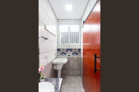 Banheiro de apartamento para alugar com 1 quarto, 35m² em Umuarama, Osasco