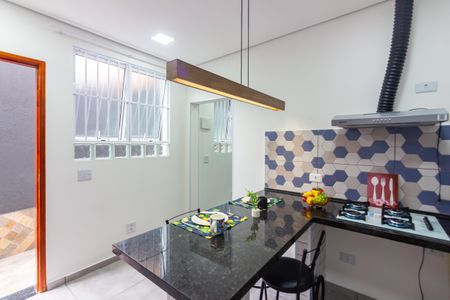 Cozinha  de apartamento para alugar com 1 quarto, 35m² em Umuarama, Osasco