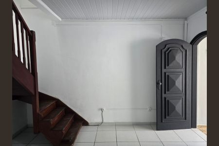 Casa à venda com 130m², 2 quartos e 1 vaga Casa à venda com 130m², 2 quartos e 1 vagaSala